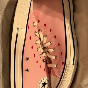 Valentine’s Day Convers limited edition brand new